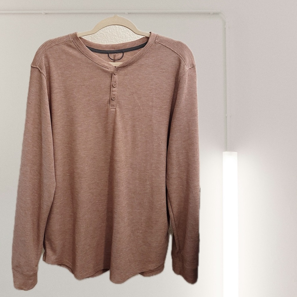 Simple but Stylish- Men’s Longsleeve